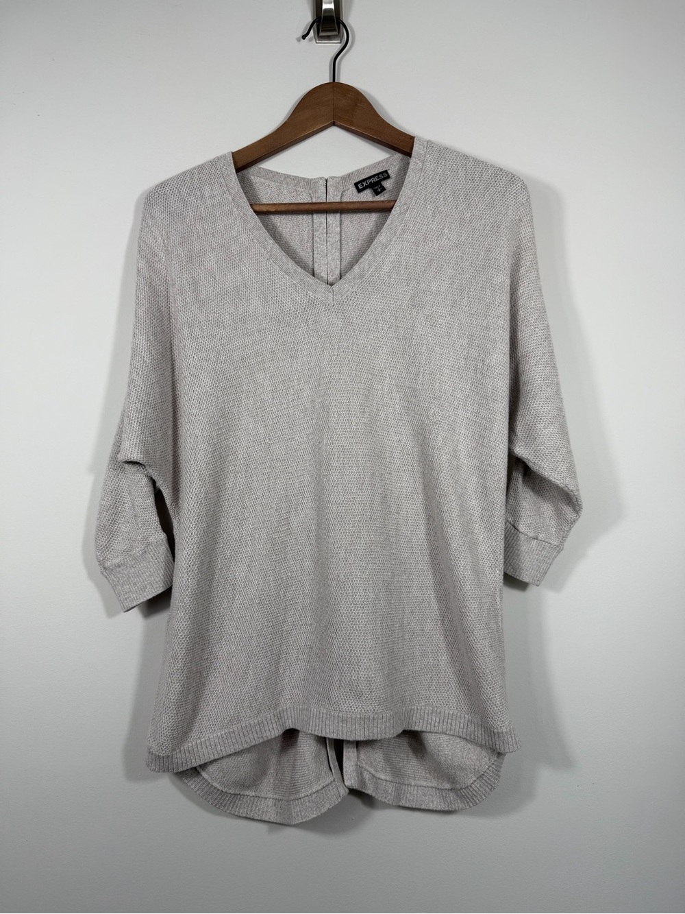 Express Gray Oversized V Neck Tunic Sweater S Back Zip High Low Hem
